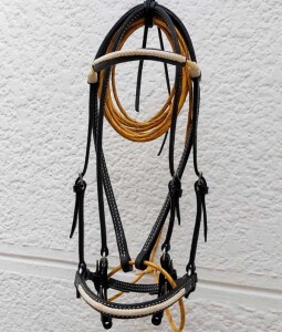 Beautiful handmade brilde with woven head and noseband in your choice of custom colors0024b